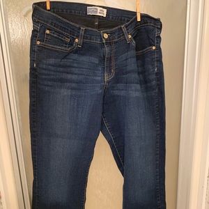 Levi’s 18 jeans